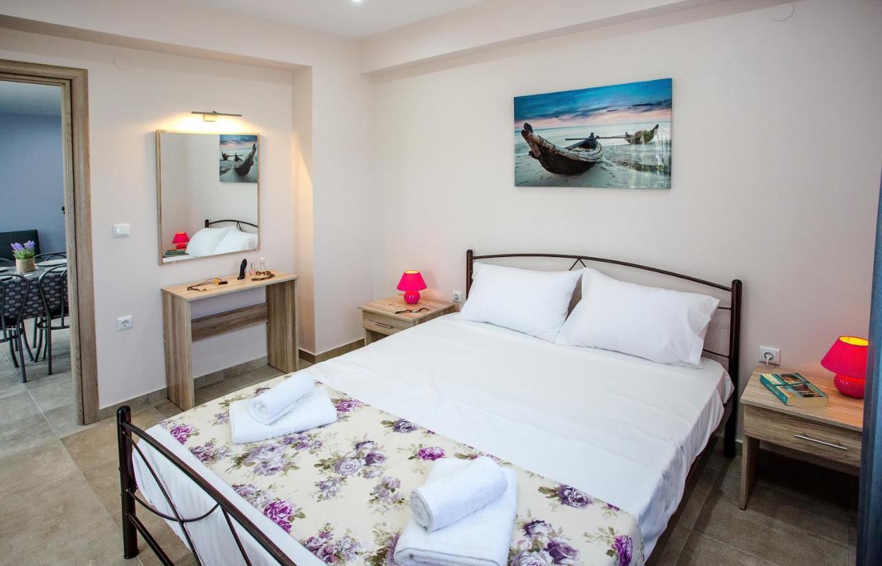 Apartamento Kaiafas Luxury Philoxenia Néa Péramos Exterior foto